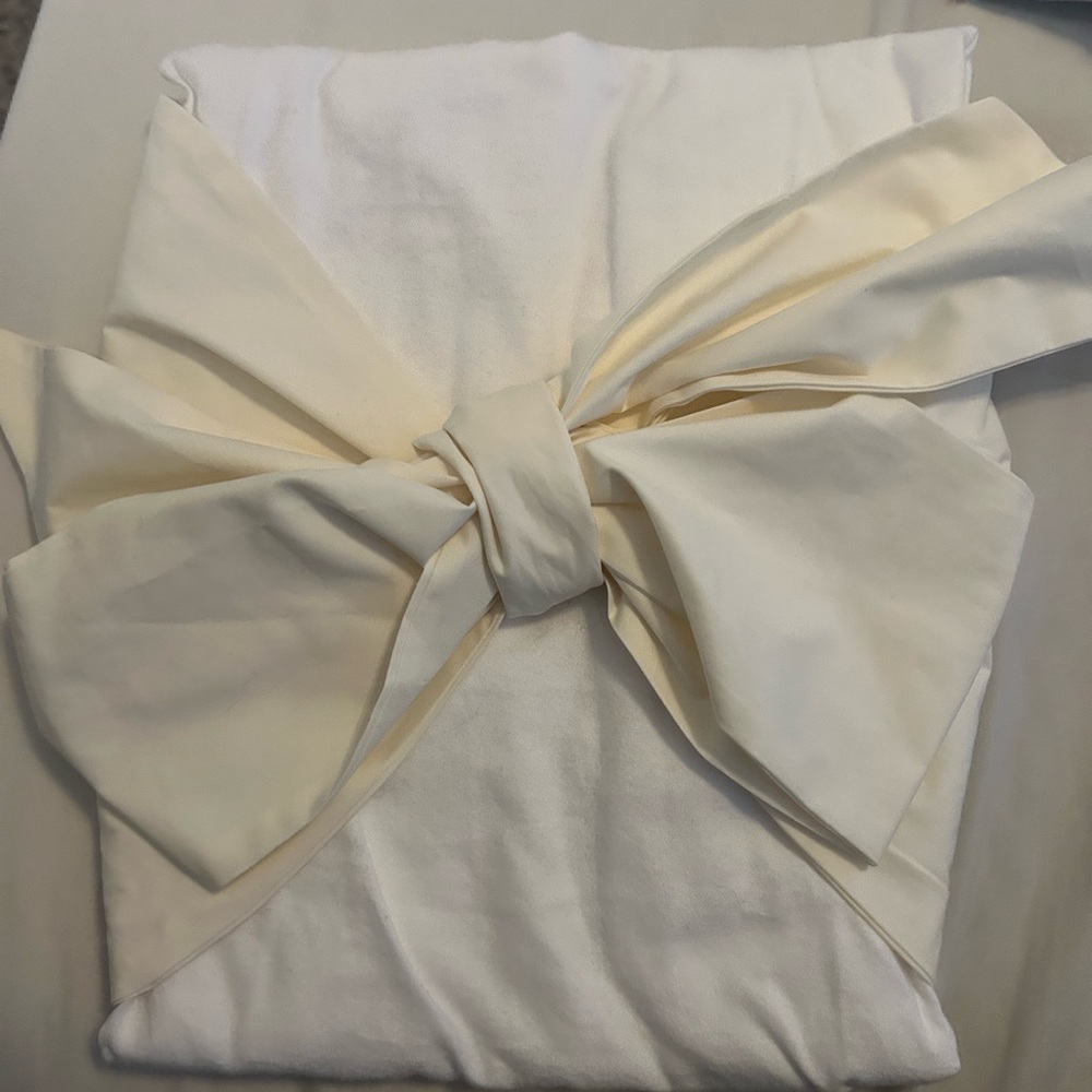 The Beaufort Bonnet Company Bow Swaddle in Palmetto Pearl NWT